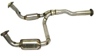 Convertidor catalítico para Chevrolet Trailblazer EXT 2003-2004 5,3 L V8 GASOLINA OHV Foto 1 de 4