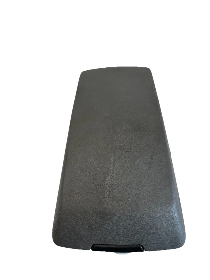 Chrysler 300C Arm Rest Genuine 2.7 Petrol 2009 - Image 1 of 3