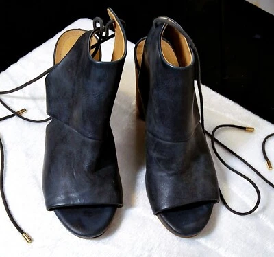 Kenneth Cole Reaction Peep-Toe Blue Leather Bootie- Size 8M - Image 1 of 4