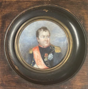 Miniature Portrait of  Napoleon as Colonel in Chasseurs of the Guard Uniform - Picture 1 of 1