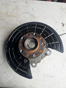 Maserati Levante 2016-2020 trasero izquierdo lado del conductor eje nudillo buje OEM - Imagen 1 de 4