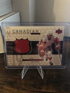 1999-00 Upper Deck - Game Jersey - Steve Yzerman!!! SY-C RED Canadian Hero!!! - Picture 1 of 2