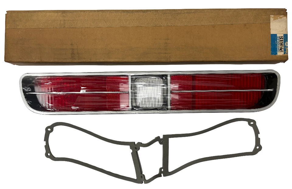 Lente de luz trasera izquierda de stock antiguo nuevo para Dodge Coronet 1971 #3514323 Foto 1 de 1