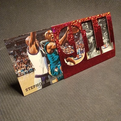 Aros de la NBA Stephon Marbury 911 1997 rojo Timberwolves inserto como nuevo con funda - RARO Foto 1 de 4