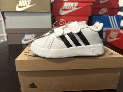 Adidas Niño Talla 10k Grand Court 2.0 CF I Blanco y Negro ID5271 Foto 1 de 4