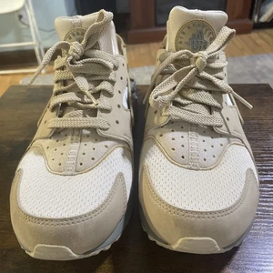 Nike Air Huarache Size 8 Mens Oatmeal Brown Grey Running Trainer 318429-120 - Picture 1 of 7