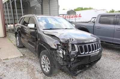 2015 Jeep Grand Cherokee Radiator 3.6L OEM Used 118K Miles C25446 - Image 1 of 4
