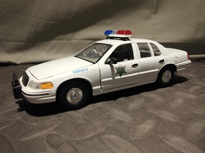 1/24 WELLY OK CREEK COUNTY DEPUTY SHERIFF 1999 FORD CROWN VICTORIA #2082 WHITE - Image 1 of 4