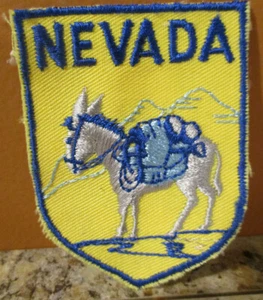 NEVADA PACK MULE DONKEY VINTAGE TRAVEL SOUVENIR PATCH EMBROIDERY - Picture 1 of 2
