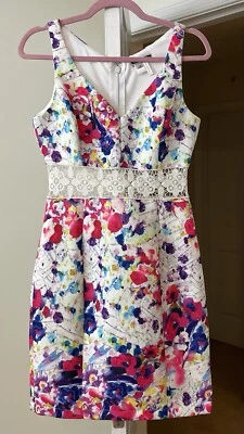 Vestido Nikibiki Artístico Fiesta del Té Rosa Floral Crochet Bohemio Para Mujer Pequeño Foto 1 de 3