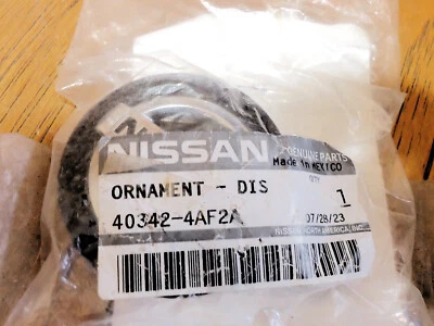 Tapa central Nissan Sentra Juke Altima 2016-2022 2 pulgadas Foto 1 de 3