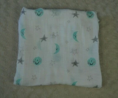 Manta Aden + Anais Moon Stars para bebé gris blanco azul aguamarina bambú rayón Foto 1 de 4