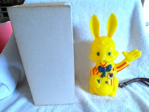 Vintage 1950's Harett Gilmar NOS Plastic Easter Rabbit Bunny Lamp Bank Rosbro - Picture 1 of 15