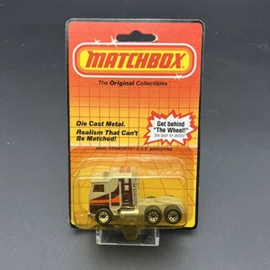 Original 1983 Vintage Matchbox Kenworth C.O.E. #MB45 - Unopened Blister Pack - Picture 1 of 10