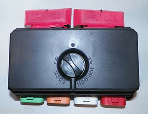 NEW BUSSMANN FUSE BOX 32145-0 3200 SERIES DUEL ELECTRICAL CENTER RV FREIGHTLINER - Picture 1 of 4