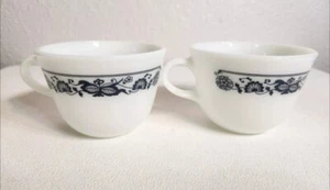 2 Corning Old Town Blue onion Coffee Tea Cups Pyrex Corelle Set of 2, Pair 8oz - Picture 1 of 4