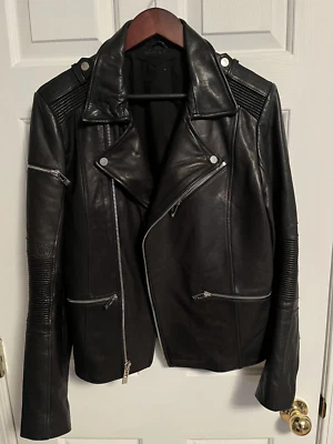 rogue chaqueta de cuero para hombre pequeña negra estilo moto Foto 1 de 2