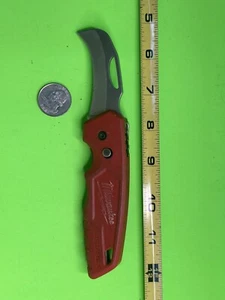 Preowned Milwaukee Tools Fastback Hawkbill pocket knife, 48-22-1525 b. #48A - Picture 1 of 3