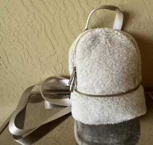 NWT Lululemon City Adventurer Backpack Micro 3L - White Opal/Gold - Picture 1 of 6