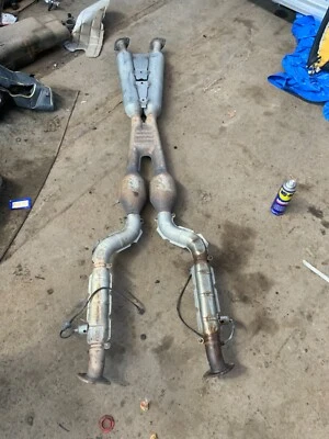 Tubo de escape delantero Lexus LS460 tracción trasera corta con sensores de O2 2007 2008 2009 OEM Foto 1 de 4