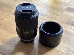 Tamron SP 90mm F/2.8 Di Macro 1:1 VC USD (F017) für Nikon F-Mount - Bild 1 von 10