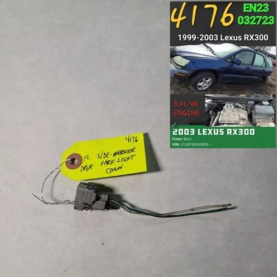 ⭐⭐OEM 1999-2003 LEXUS RX300 FRONT LEFT SIDE MARKER PARK LIGHT CONNECTOR⭐⭐ - Image 1 of 2