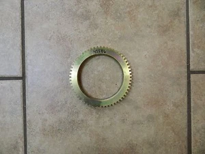 Spicer Dana 60 4X4 Front Axle ABS Exciter Tone Ring Dodge Ram 1994-1999 1998 - Picture 1 of 2