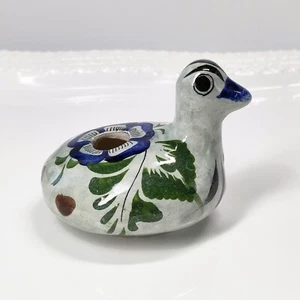 Estatuilla de arte popular pintada a mano de pájaro de cerámica Tonala México de colección firmada 2,75" - Imagen 1 de 9