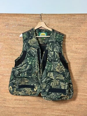 Cabela’s  Camouflage Hunting Vest M/M Mens Seclusion 3D - Image 1 of 4