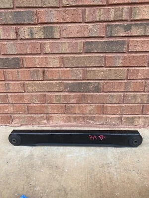 2004 CHEVROLET TAHOE REAR RIGHT SIDE LOWER CONTROL ARM OEM (5512)7A - Image 1 of 4