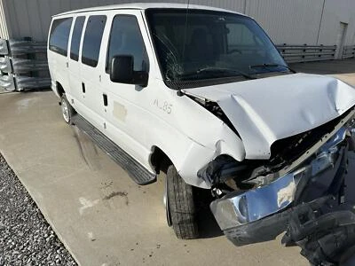 Conjunto de puerta trasera usado se adapta a: Ford E350 2011 furgoneta lateral con bisagras delanteras con ventana Foto 1 de 4