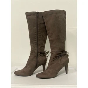 Covington Gabrielle Boots Pointed Toe Stiletto Heel Faux Microsuede Grey SZ 7.5 - Picture 1 of 13