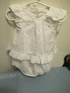 P41 Girls size 9 Months Ralph Lauren White Eylet Ruffled Butt Romper Snap - Picture 1 of 5