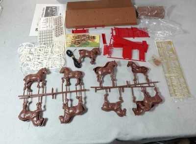 Vintage AMT Budweiser Clydesdale 8-Horse Hitch Model  1/20 Scale INCOMPLETE PART - Image 1 of 4