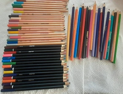 Lote de 58 lápices de colores muchos lápices de memoria EK NUEVOS, Crayola, Roseart, etc. Foto 1 de 4