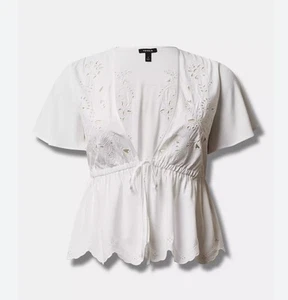 Torrid Eyelet Challis Tie Front Top White Size 2 Blouse - Picture 1 of 3