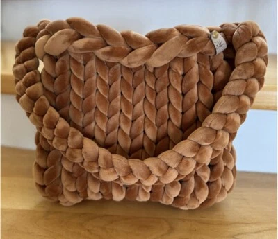 bolso hecho a mano para mujer Foto 1 de 3