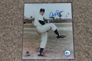 JOHNNY PODRES AUTOGRAPHED DODGERS 8X10 PHOTO POSE 2 - Picture 1 of 2