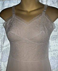 Vintage 50s Full Slip Bradley sz 32 White lavish luscious Lace Trim Nylon - Picture 1 of 4