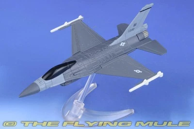 Corgi 1:140 F-16C Fighting Falcon USAF 31st FW, 510th FS #89-2030 - Image 1 of 4