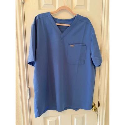 Blusa esfoliante FIGS Technical Collection XXL azul gola V uniforme médico bolso - Imagem 1 de 4