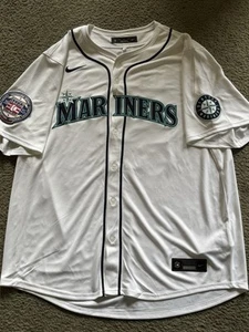 Men's 2XL Ichiro Suzuki White 2025 HoF Home Jersey (Retails for $190.00) - Picture 1 of 6
