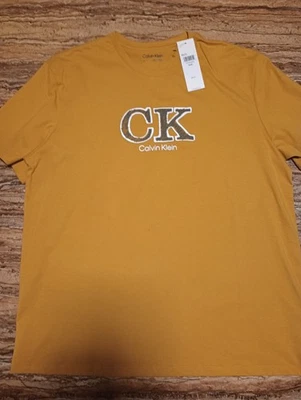 gold calvin klein t shirt men large - Image 1 of 2