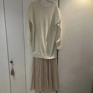 Vestido Largo Anthropologie Talla XL Suéter y Falda Plisada Satén Negro Usado en Excelente Condición - Imagen 1 de 6