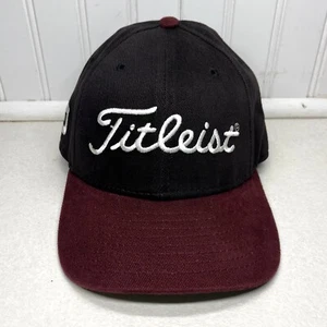 Gorra gorra Titleist New Era vintage años 90 hecha en EE. UU. negra y granate con correa cinchada - Imagen 1 de 7