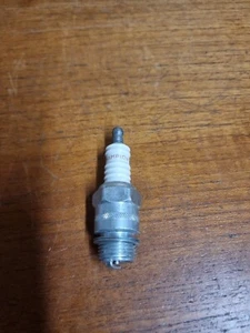 De colección Champion D16 Bujía Tractor Motor Estacionario Clásico Coche Veterano - Imagen 1 de 6