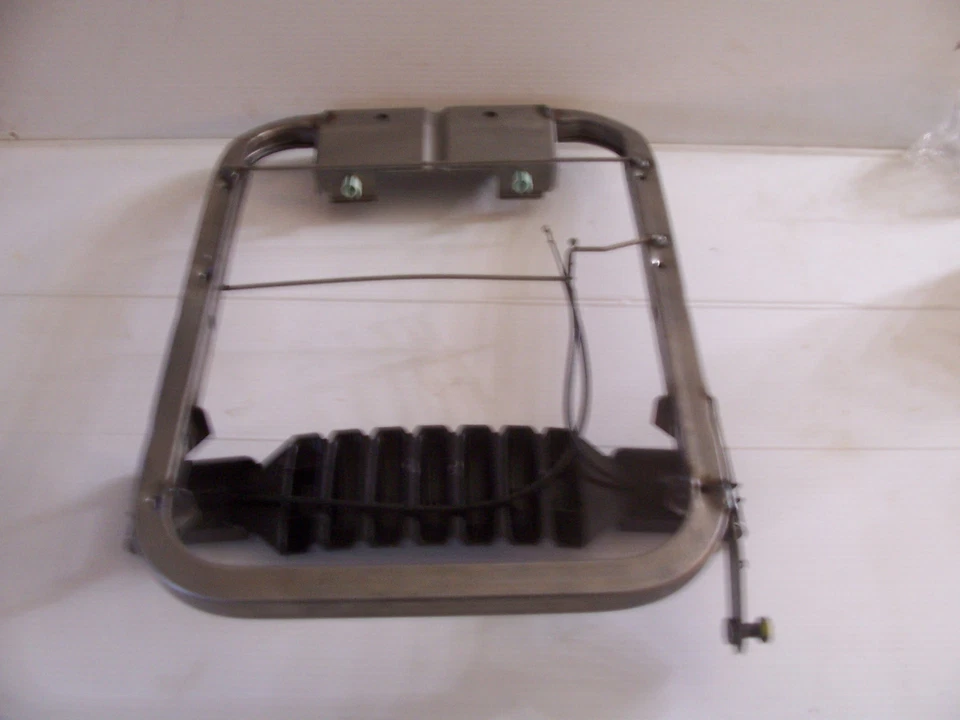 Cuadro trasero asiento izquierdo Brougham Fleetwood 1995 1996 fabricante original usado Cadillac Foto 1 de 1
