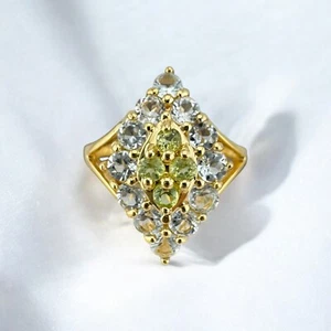 Gorgeous Vintage Estate 14K Gold Navette Shaped Light Blue Topaz & Peridot Ring - Picture 1 of 9