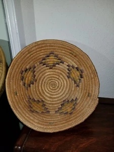 VINTAGE JICARILLA APACHE BASKET - Picture 1 of 12