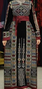 Nuevo Hermoso Vestido Negro Abaya Thobe Kaftan Djellaba Palestino Hecho a Mano - Imagen 1 de 4